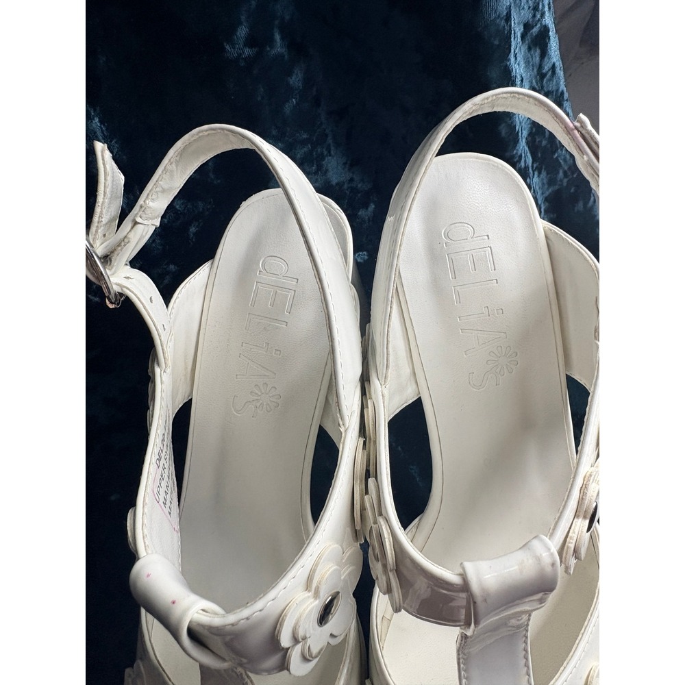 Delia's White Platform Wedge Sandals Women's Size 9 Flower Buckle Ankle Strap - Picture 10 of 12